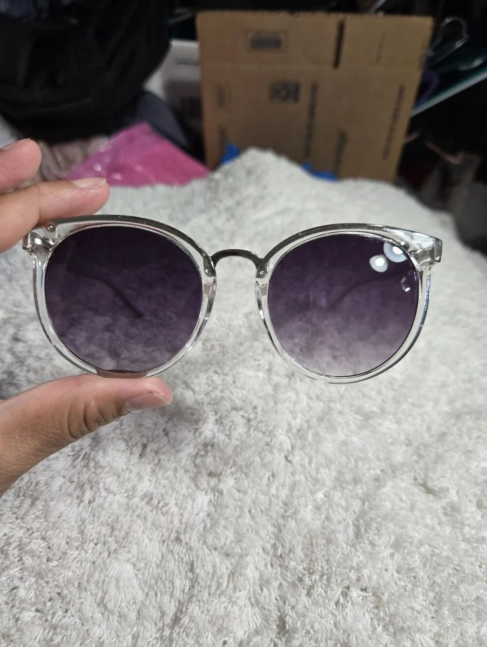 City Shades Women Round Lenses With Clear Frames